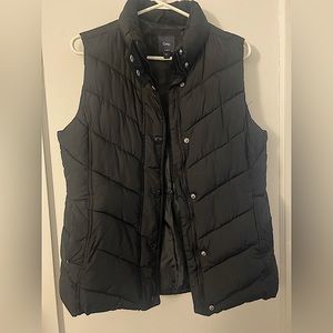 Medium black vest GAP brand